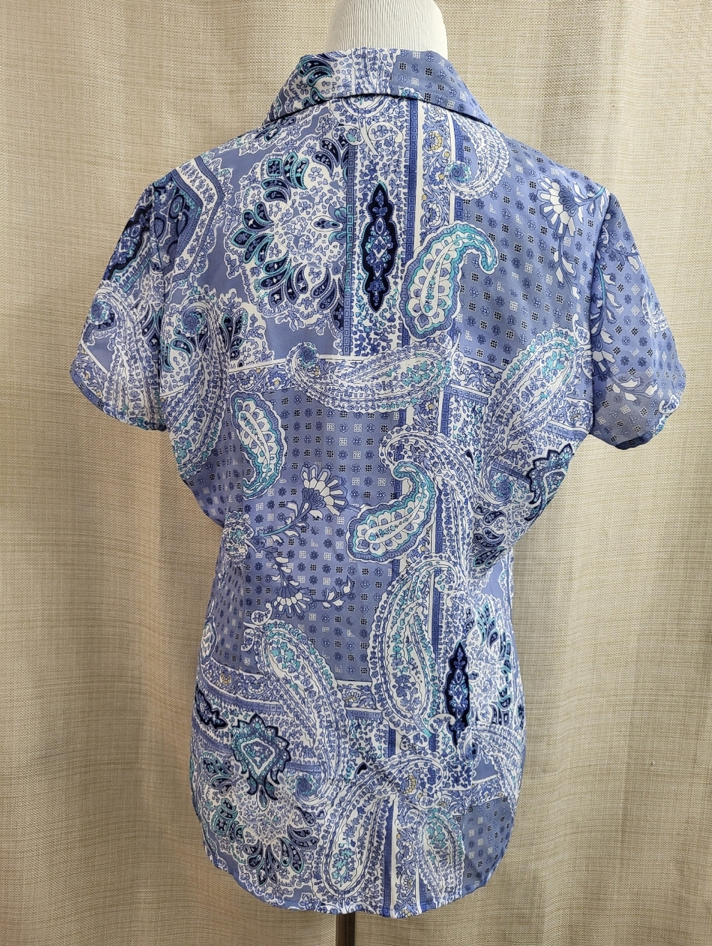 Emma James Women's Button Up Blouse Short Sleeve Blue Paisley Floral Size 10 - Picture 3 of 12